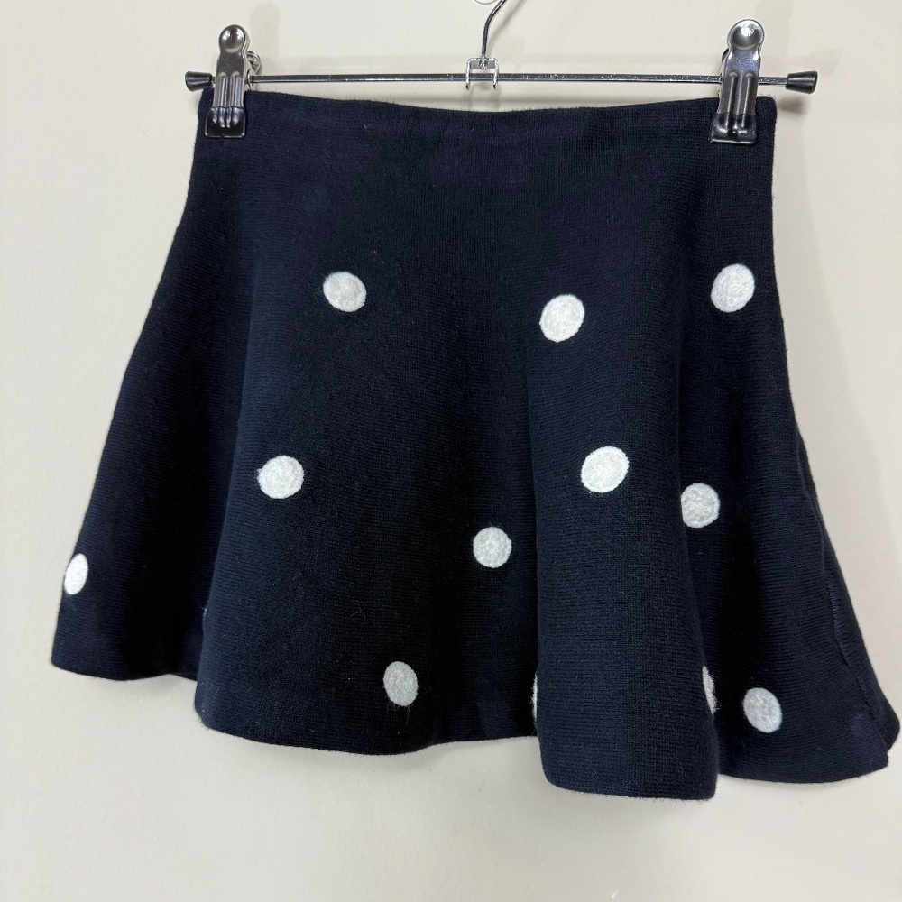 Black and white dot knit skirt